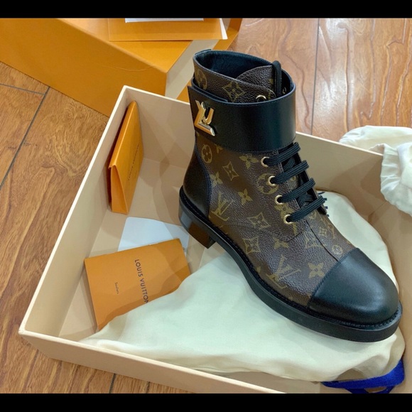 Louis Vuitton Shoes - Louis Vuitton wonderland flat ranger boots Louis Vuitton Shoes - Louis Vuitton wonderland flat ranger boots